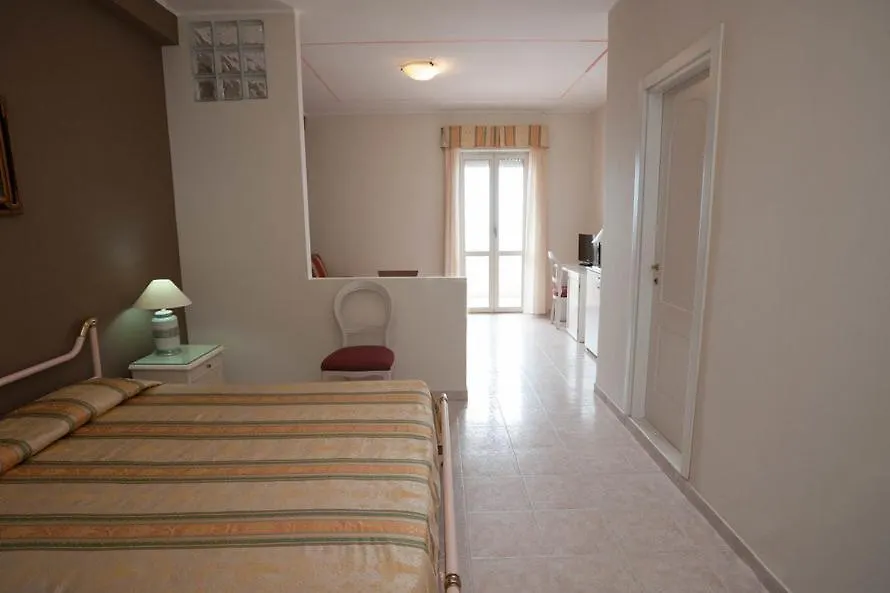 Hotel San Marco Альгеро