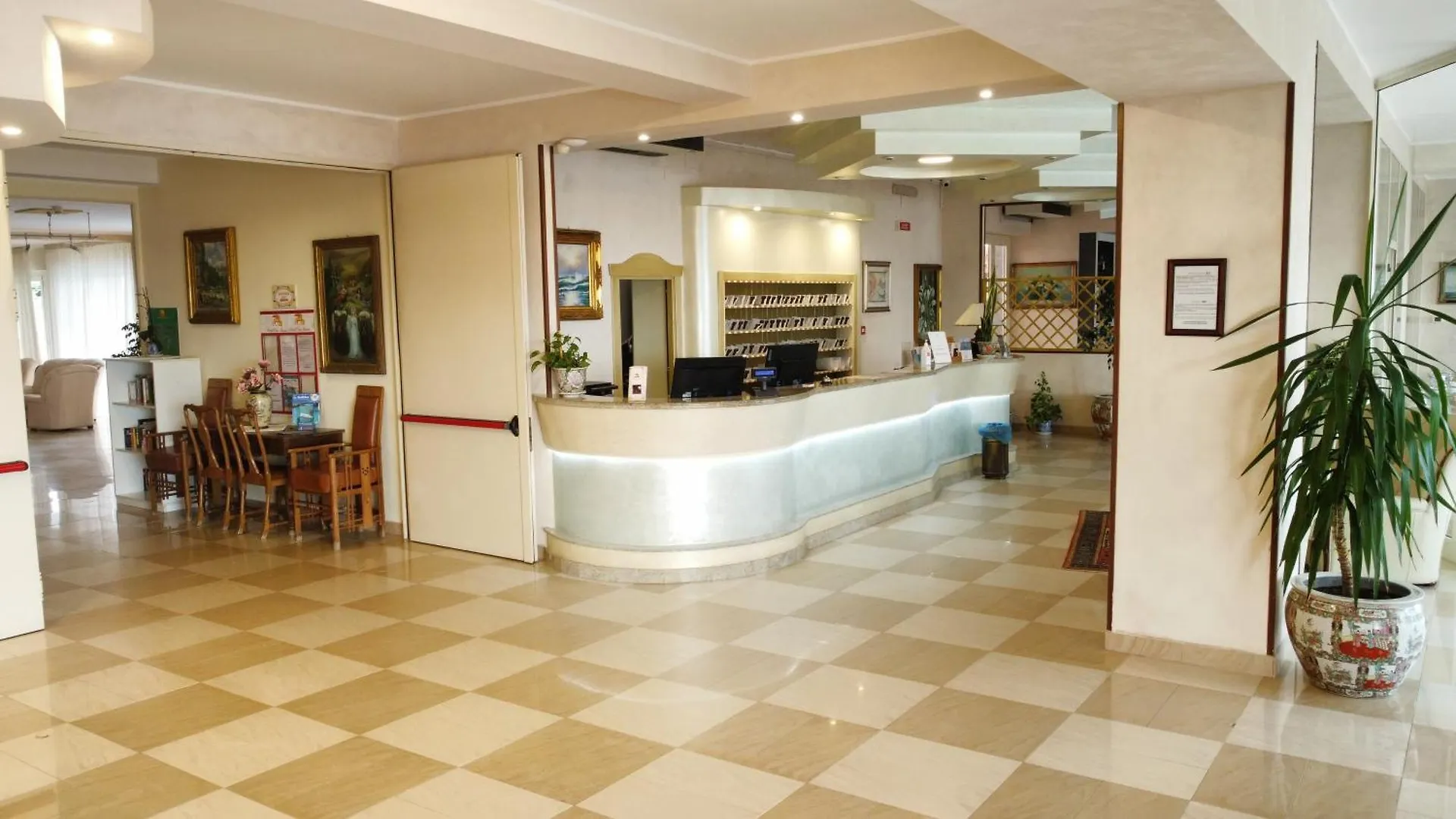 Hotel San Marco Альгеро